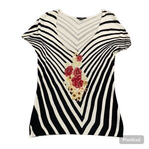FAUST Sweater Women's Size Large Black White Beaded Floral Short Sleeve V-Neck